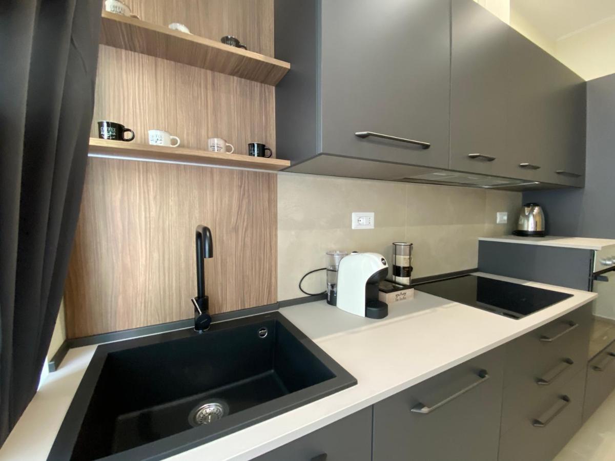 Levante Apartment And Room Bari Exterior photo
