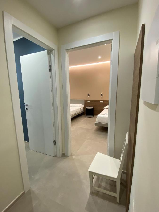 Levante Apartment And Room Bari Exterior photo