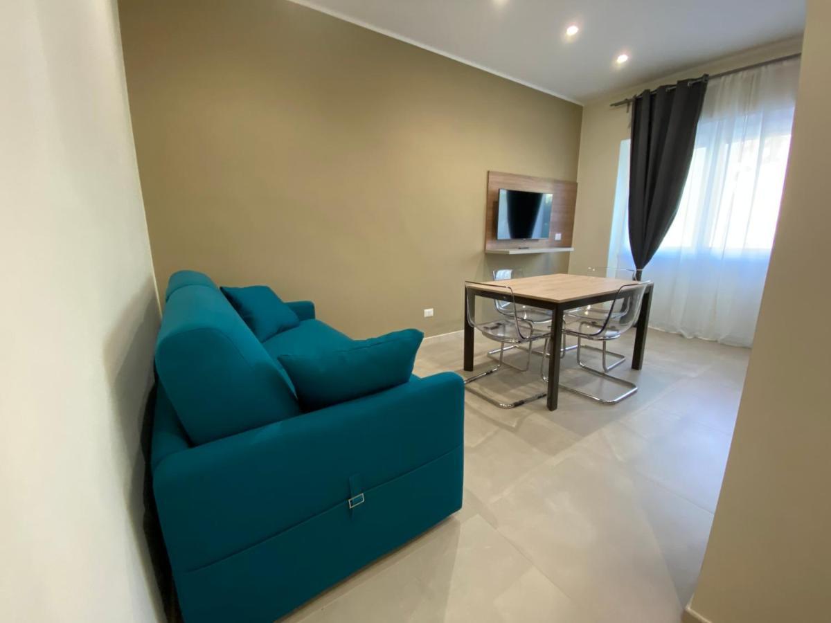 Levante Apartment And Room Bari Exterior photo