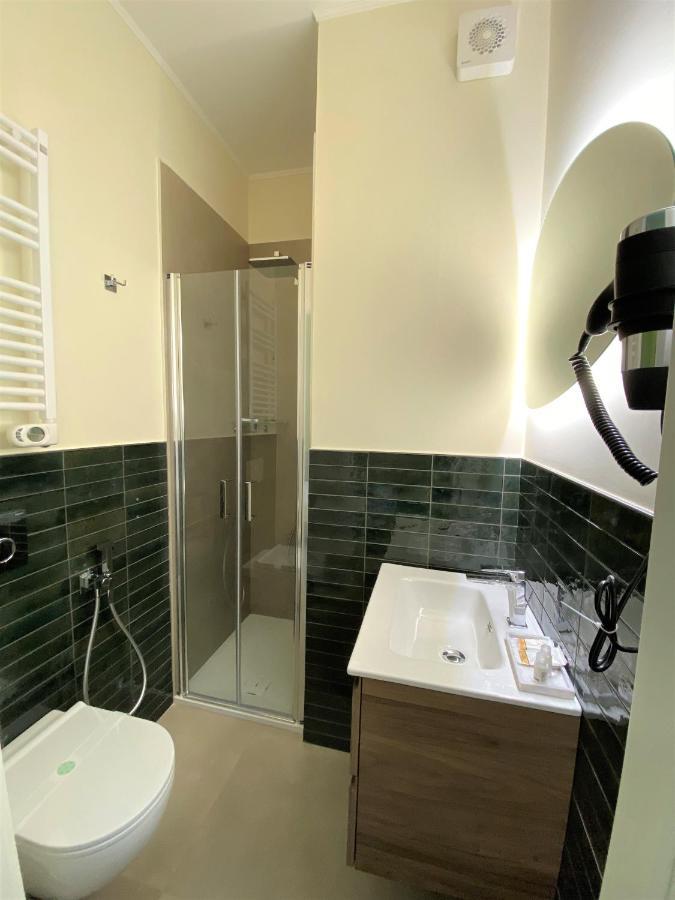 Levante Apartment And Room Bari Exterior photo