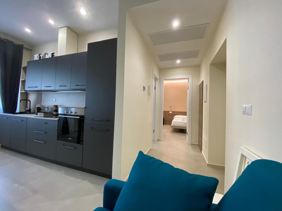 Levante Apartment And Room Bari Exterior photo