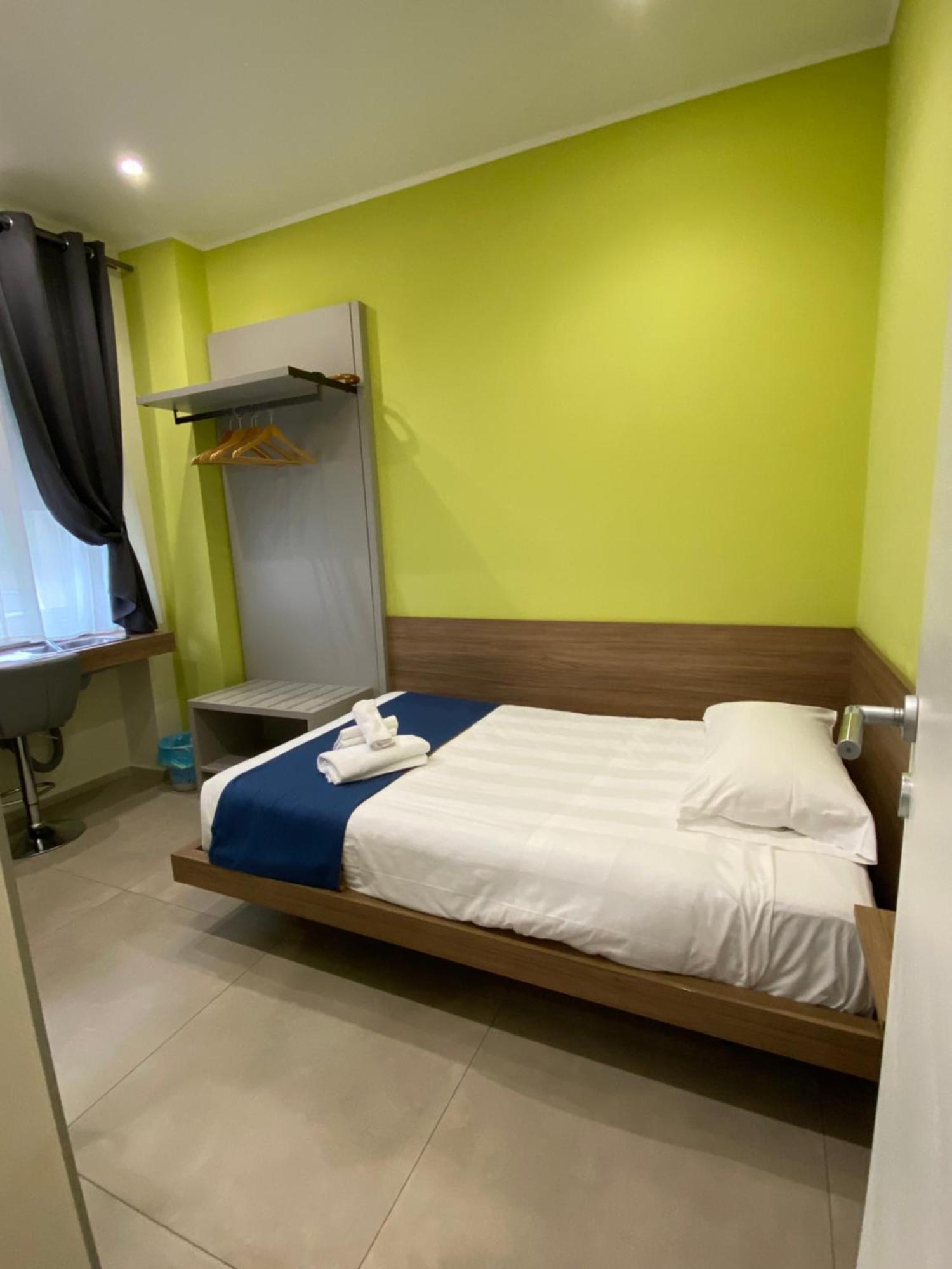 Levante Apartment And Room Bari Exterior photo